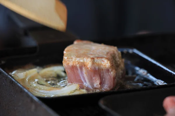 Kleines Stück Fleisch — Stockfoto