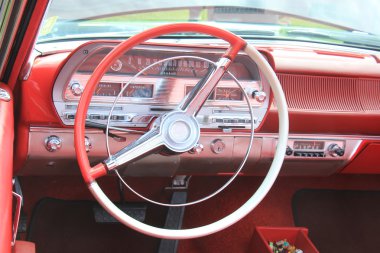 eski model araba kontrol paneli