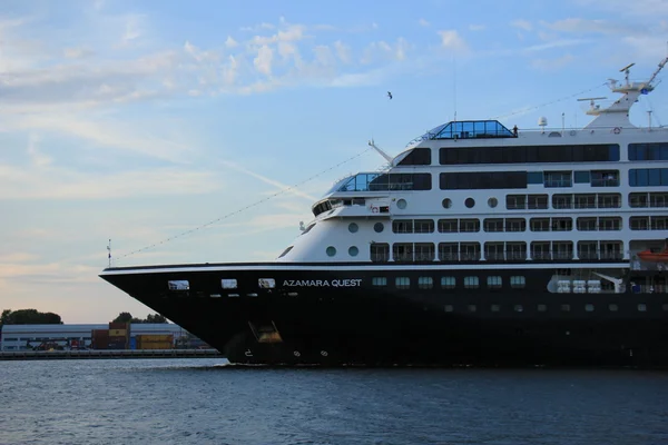 Velsen, Paesi Bassi - 27 agosto 2016: Azamara Quest — Foto Stock