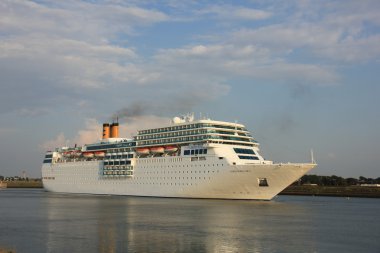 IJmuiden, Hollanda, 4 Haziran 2016: Costa Neo Romantica