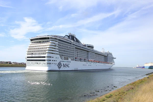 IJmuiden, Holandia - 10 września 2016: Msc Splendida — Zdjęcie stockowe