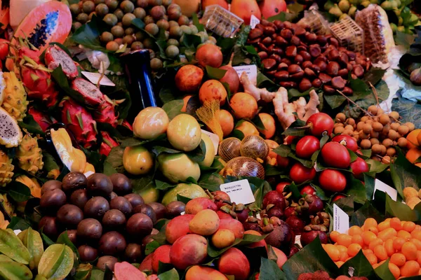 Diferentes Tipos Frutas Exibidas Mercado Espanhol — Fotografia de Stock