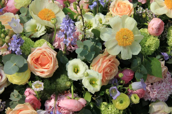 Mixed Bridal Flower Decorations Peonies Ranunculus Roses Pastel Colors — Stock Photo, Image
