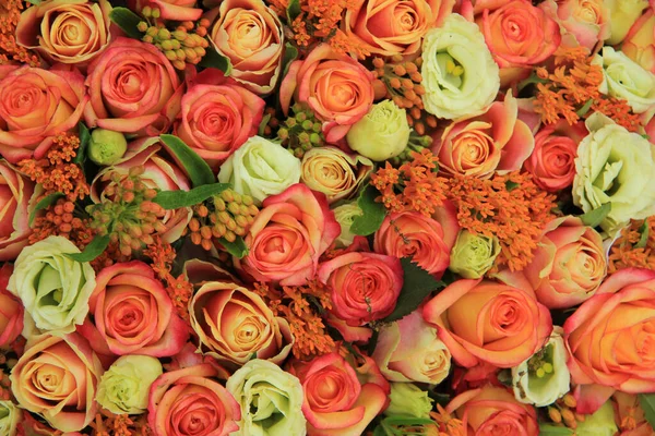 Oranje Gele Rozen Een Helder Bruidsboeket — Stockfoto