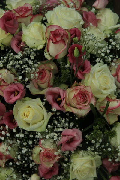 Pink White Roses Mixed Bridal Bouquet — Stock Photo, Image