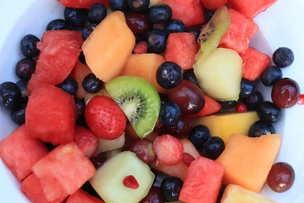 Fresh Juicy Fruit Salad Bright Colors Decorated Fresh Mint Leaves — Stock Photo, Image