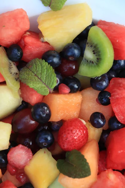 Salade Fruits Frais Juteux Aux Couleurs Vives Décorée Avec Des Images De Stock Libres De Droits