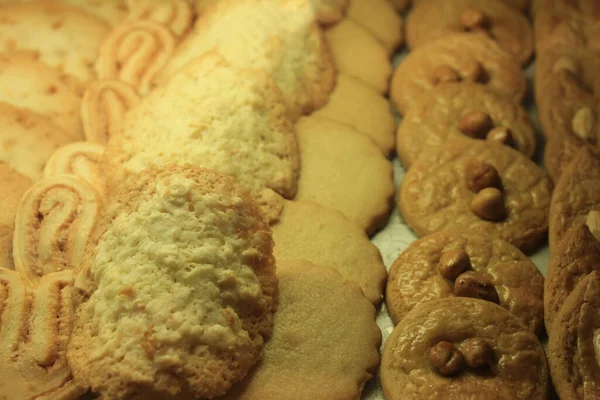 Biscoitos Luxo Exposição Uma Pastelaria — Fotografia de Stock