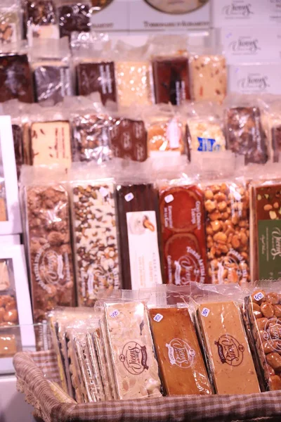 Barcelone Espagne Septembre 2019 Nougat Traditionnel Autres Produits Marché Boqueria — Photo