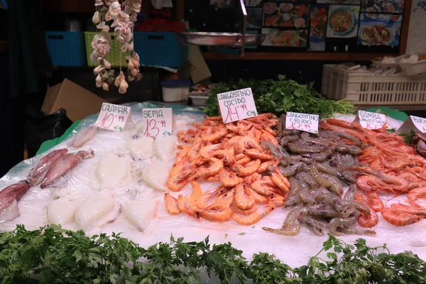 Barcelona España Septiembre 2019 Selección Mariscos Mercado Boquería Texto Las —  Fotos de Stock