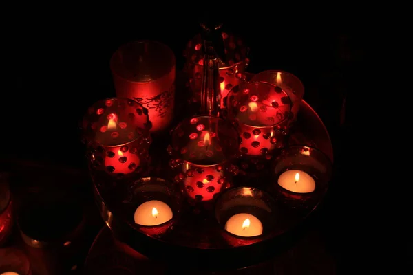 Red Candles Votive Lights Burning Christmas Arrangement — Stock Photo, Image