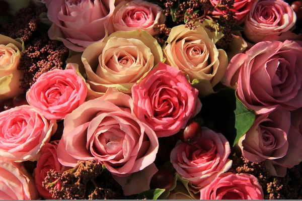 Rosas Pastel Diferentes Tonos Rosa Arreglo Nupcial — Foto de Stock