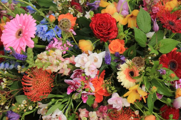 Fleurs Mariage Multicolores Dans Arrangement Décoratif — Photo