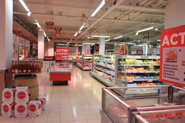 Haarlem Juni 2021 Supermarktinterieur Zuivel Andere Verse Producten — Stockfoto