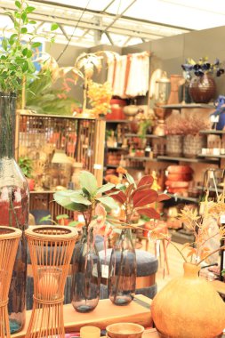 Cruquius, Hollanda - 31 Temmuz 2021: bir ev dekorasyon mağazasında perakende satış mağazası, ev aksesuarları.