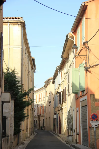 L'Isle-sur-la-sorgue straatmening — Stockfoto