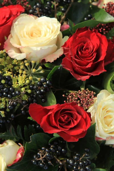 Red and white rose bridal bouquet — Stock Photo, Image