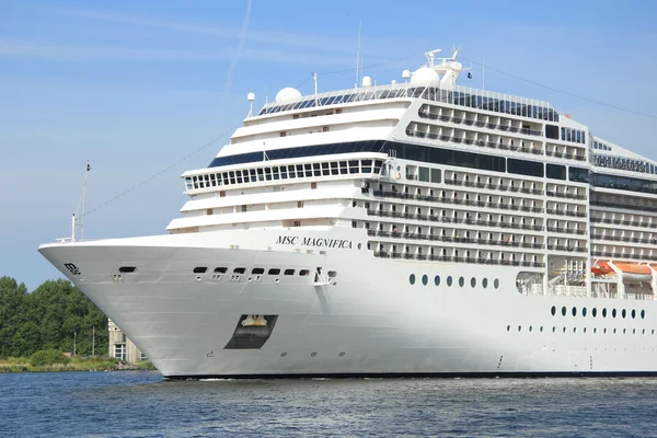 Velsen, the Netherlands, July 7th, 2014 : MSC Magnifica — Stock Photo, Image