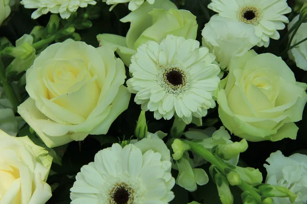 Flores de boda blancas — Foto de Stock