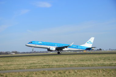 Askeri yürüyüş 22nd 2015, Amsterdam Schiphol Havaalanı Ph-Ezz KIM Cityhopp