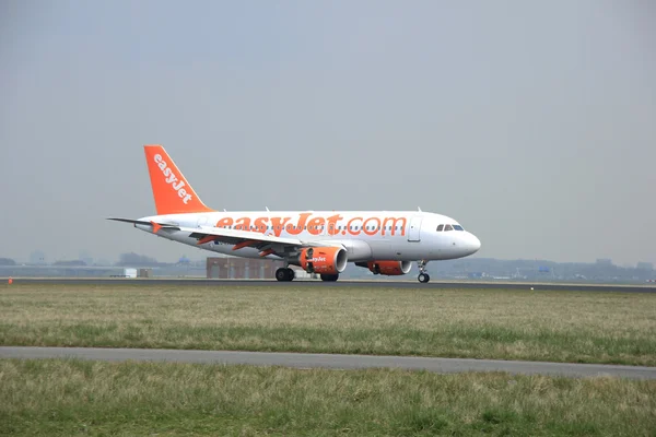 Március, 24 2015, Amsterdam Schiphol repülőtér G-Ezdz easyjet levegő — Stock Fotó