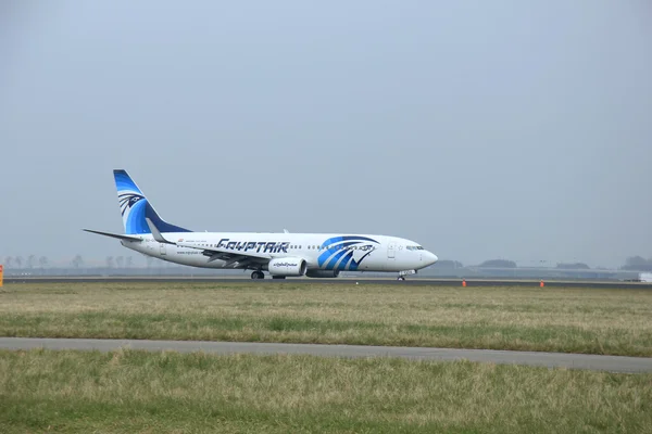 March, 24th 2015, Amsterdam Schiphol Airport  SU-GDX EgyptAir Bo — Stock Photo, Image