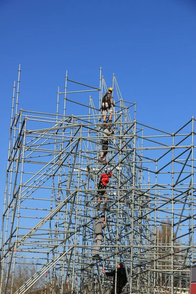 Scaffolding workers — Stock Photo, Image