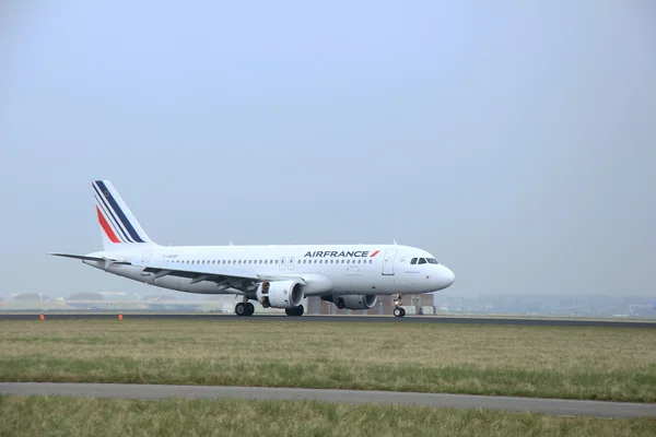 24 марта 2015 года, Амстердам Аэропорт Схипхол F-GKXB Air France — стоковое фото