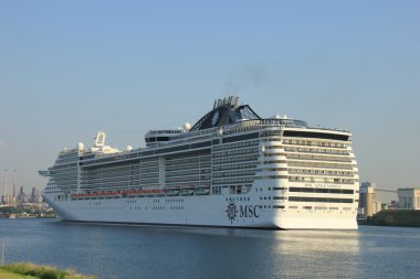 Velsen, Hollanda - 2 Temmuz 2015: Msc Splendida
