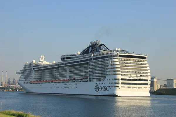 Velsen, Holandia - 2 lipca 2015: Msc Splendida — Zdjęcie stockowe