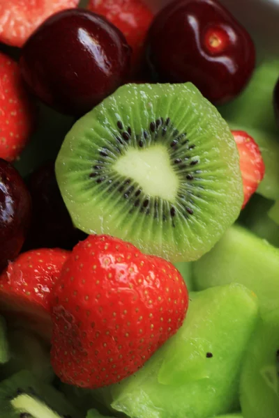 Fresh fruit salad — Stock Photo, Image