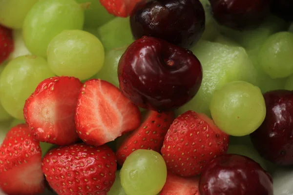 Salada de frutas frescas — Fotografia de Stock