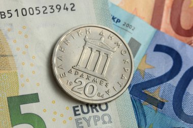 Drahmisi sikke üzerinde euro Not