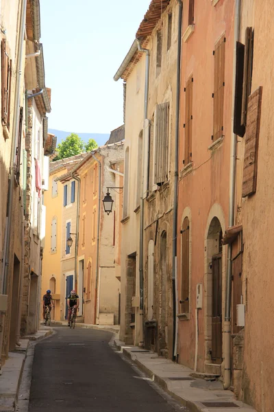 Straat in de provence — Stockfoto