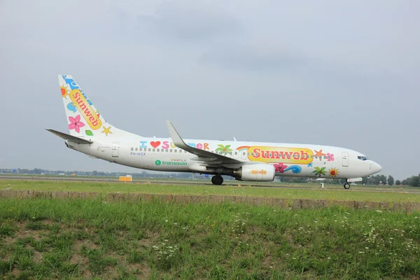 Amsterdão, Holanda - 10 de agosto de 2015: PH-HZX Transavia Su — Fotografia de Stock