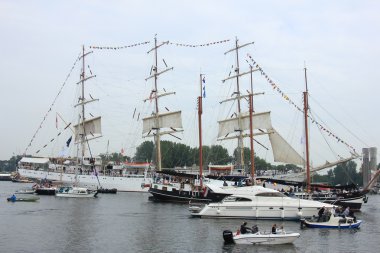 Velsen, Hollanda - 19 Ağustos 2015: Yelken Amsterdam 2015