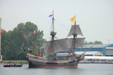 Velsen, Hollanda - 19 Ağustos 2015: Yelken Amsterdam 2015