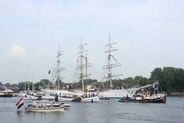 Velsen, Hollanda - 19 Ağustos 2015: Yelken Amsterdam 2015