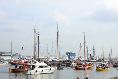 Velsen, Hollanda - 19 Ağustos 2015: Yelken Amsterdam 2015