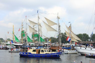 Velsen, Hollanda - 19 Ağustos 2015: Yelken Amsterdam 2015