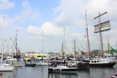 Velsen, Hollanda - 19 Ağustos 2015: Yelken Amsterdam 2015