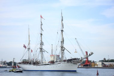 Velsen, Hollanda - 19 Ağustos 2015: Yelken Amsterdam 2015