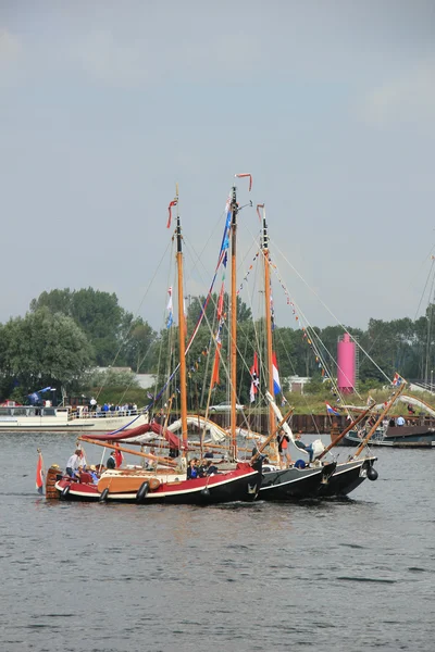 Velsen, Países Bajos - 19 de agosto de 2015: Sail Amsterdam 2015 — Foto de Stock