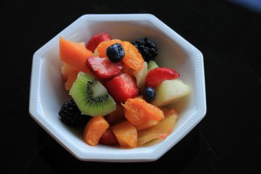 Taze Meyve Salatası