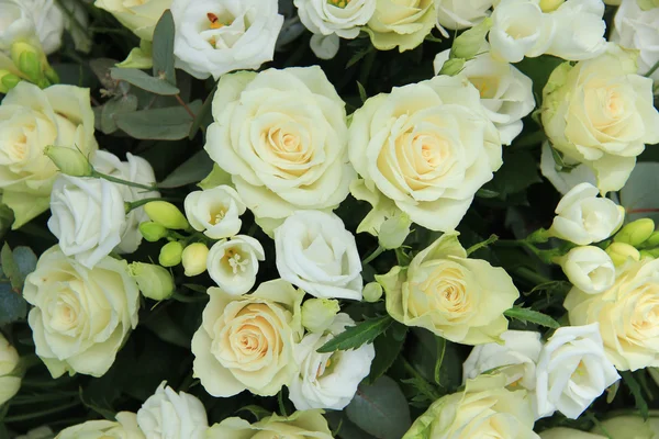 Weißes Hochzeitsarrangement — Stockfoto