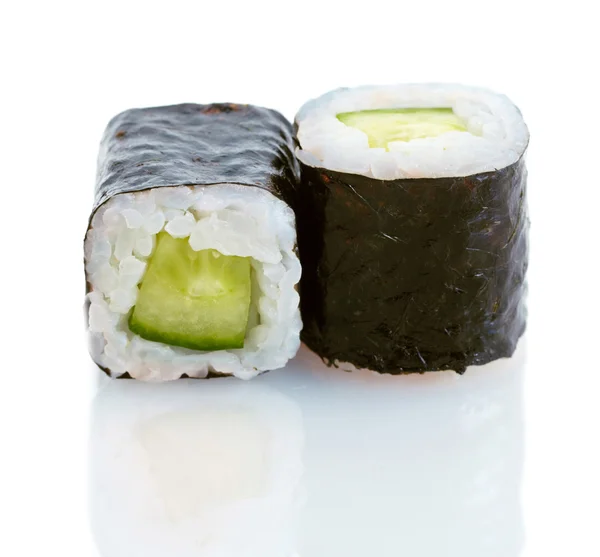 Ιαπωνικό σούσι με αγγούρι — Φωτογραφία Αρχείου