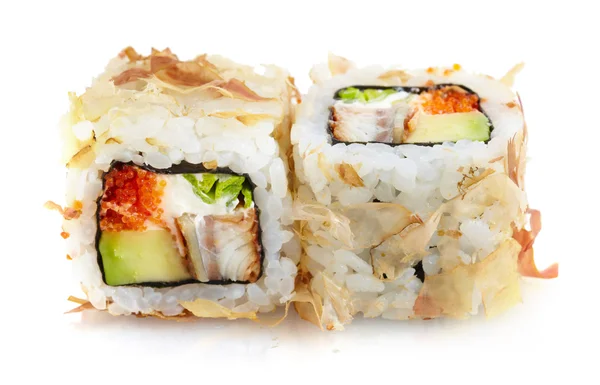 Japonské sushi s úhoře maso, okurky, sýr a červeným kaviárem — Stock fotografie