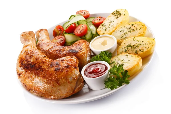 Patata de pollo asado y verduras —  Fotos de Stock