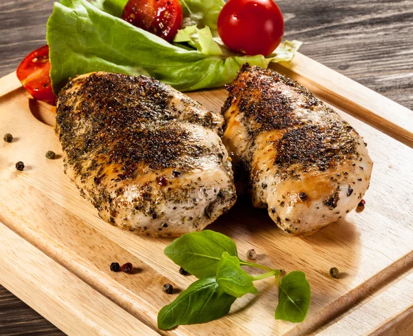 Petti di pollo alla griglia — Foto Stock