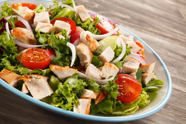 Salad with chicken meat — Stock Photo, Image